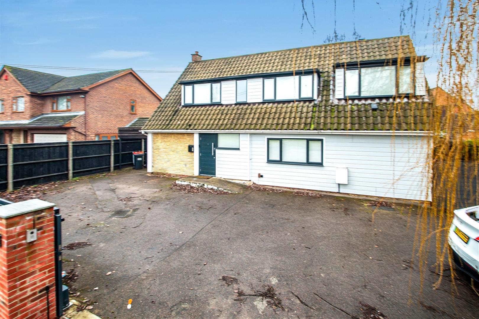 4 bed property in Drayton Road, Milton Keynes